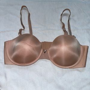 Brand new, Victoria’s Secret strapless, convertible bra, nude 36B